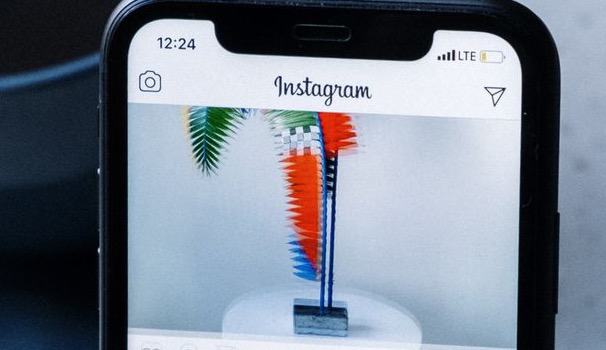 Lire la suite à propos de l’article Instagram : les vraies nouveautés d’octobre 2026 (envois, Edits, carrousels)
